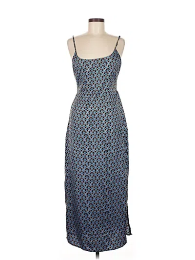 Pre-owned Isalis Casual Dress In Blue