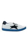 Ishikawa Sneakers In White
