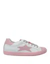 Ishikawa Sneakers In White