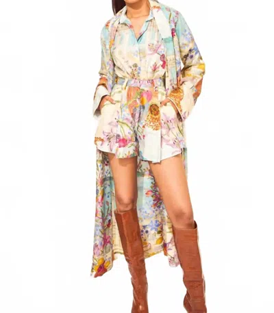 Isla And White Dorothy Belted Short In Miravida In Gray