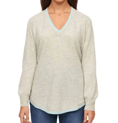 Isla Zippy Sweater In Pale Grey
