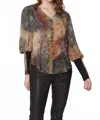 Isle Fitted Sleeve Blouse In Black Multi In Animal Print