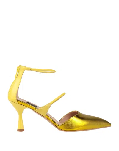 Islo Isabella Lorusso Pumps In Yellow