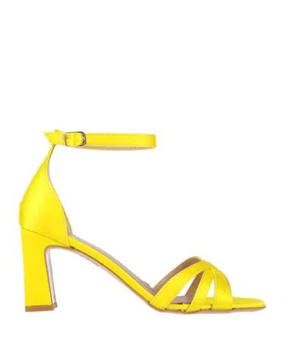Islo Isabella Lorusso Woman Sandals Yellow Size 11 Textile Fibers