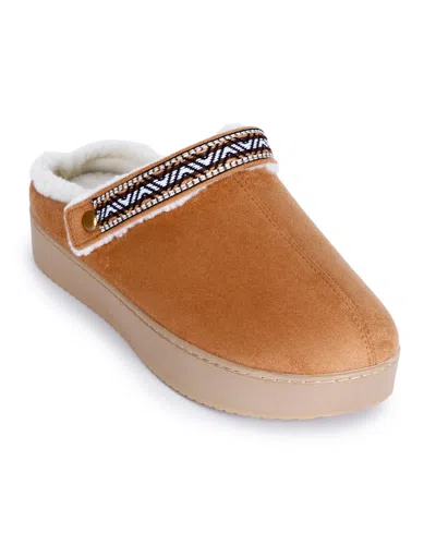 Isotoner Signature Women's Joey Platform Easy-on/easy-off Faux Microsuede Clog In Brown