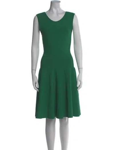 Pre-owned Issa Scoop Neck Knee-length Dress In Green