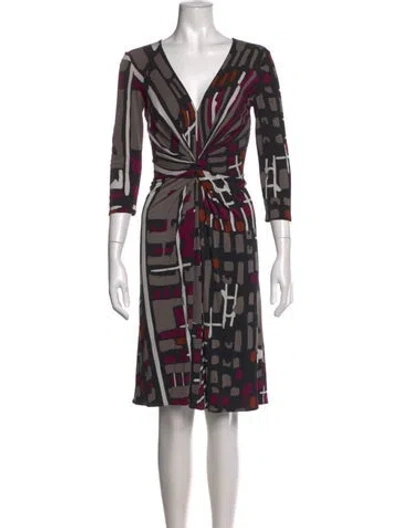 Pre-owned Issa Silk Knee-length Dress In Black