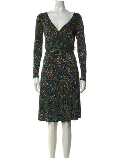 Pre-owned Issa Silk Knee-length Dress In Black