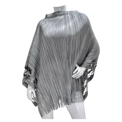 Pre-owned Issey Miyake 1990s Silver Pleated Poncho