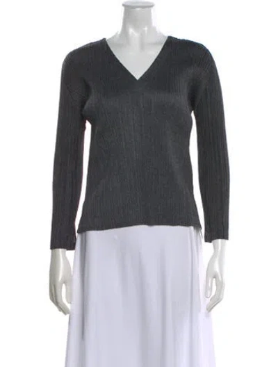 Pre-owned Issey Miyake 2014 V-neck Top In Gray