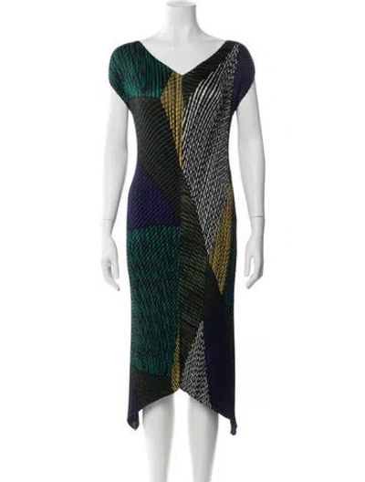 Pre-owned Issey Miyake 2019 Midi Length Dress In Green