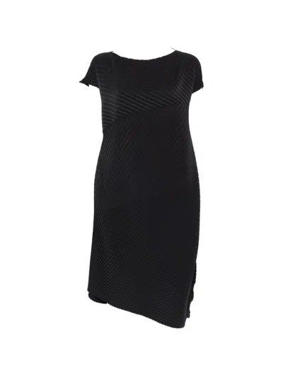 Issey Miyake Asymmetric Midi Dress In Black