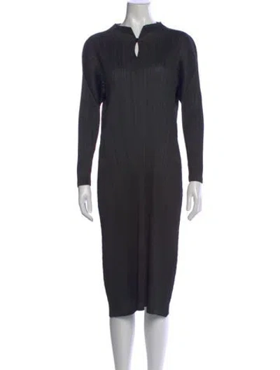 Pre-owned Issey Miyake Asymmetrical Knee-length Dress In Black