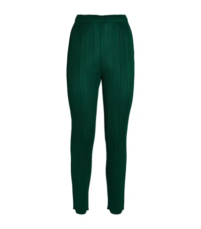 Issey Miyake Basics Straight Trousers In Green