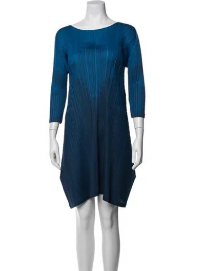 Pre-owned Issey Miyake Bateau Neckline Knee-length Dress In Blue