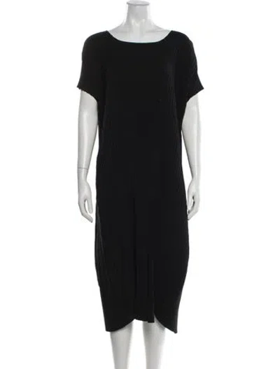 Pre-owned Issey Miyake Bateau Neckline Midi Length Dress In Black
