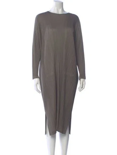 Pre-owned Issey Miyake Bateau Neckline Midi Length Dress In Gray