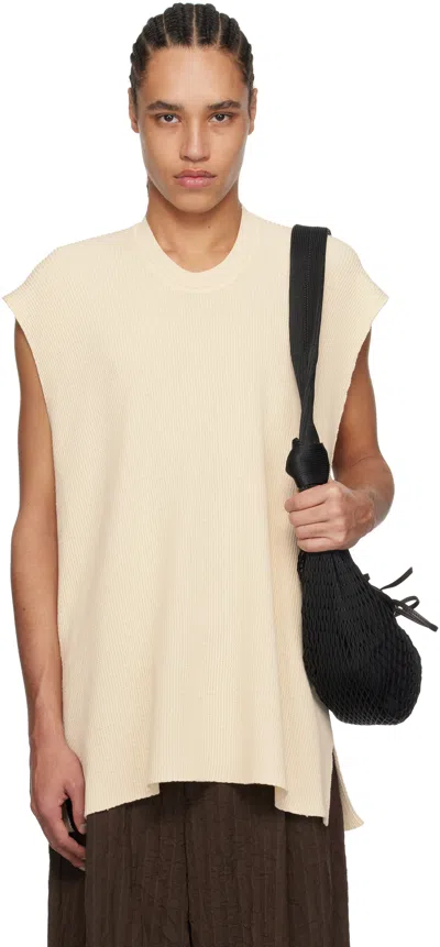 Issey Miyake Beige Tight Twist Cotton Knit Vest In 40-beige