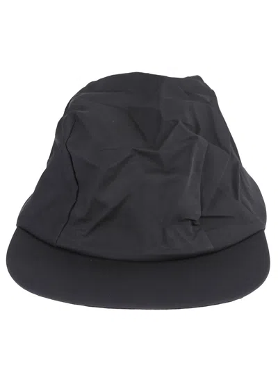 ISSEY MIYAKE BLACK CRINKLED TEXTURE CAP WITH STRUCTURED BRIM