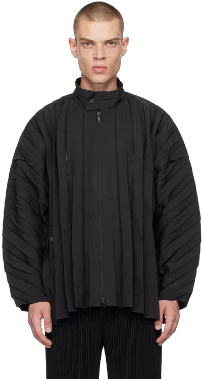 Issey Miyake Black Edge Coat In 15-black