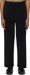 Issey Miyake Ns Black Pleated Belt Loops Tapered Leg Relaxed-fit Knitted Trousers In 15-black