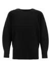 Issey Miyake Curved Hem Pleated Cotton T-shirt In Black