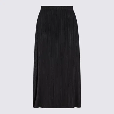 ISSEY MIYAKE BLACK SKIRT