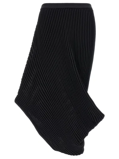 ISSEY MIYAKE BLACK STREAM SKIRT