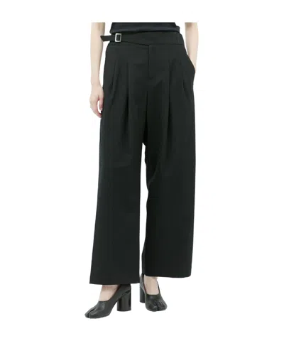 Issey Miyake Buckle Casual Pants In Black
