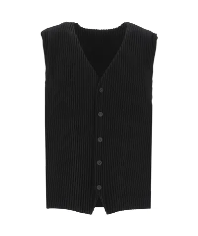 Issey Miyake Button-up V-neck Gilet In Black