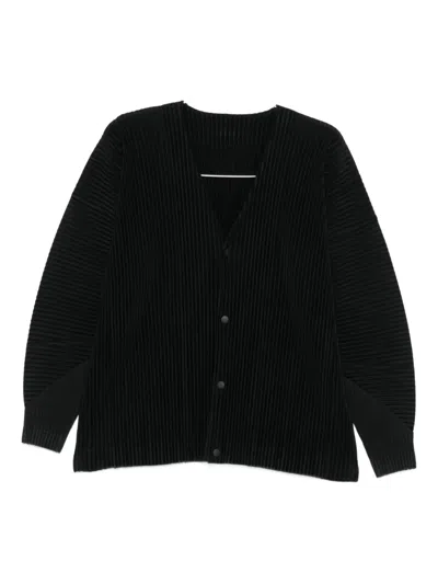 Issey Miyake Buttoned Plissé Cardigan In Black