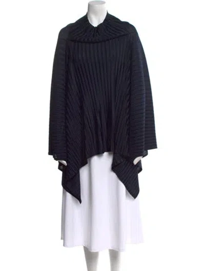 Pre-owned Issey Miyake Cape In Blue