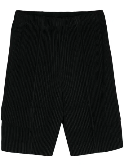 Issey Miyake Cargo Plissé-effect Shorts In Black