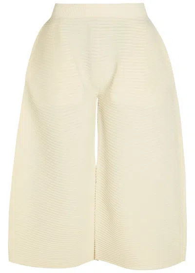 Issey Miyake Corrugated Cropped Ribbed-knit Trousers In White