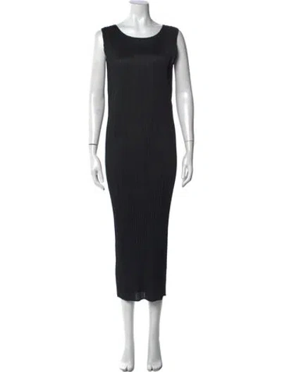 Pre-owned Issey Miyake Crew Neck Midi Length Dress In Black