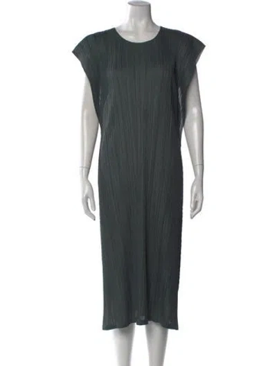 Pre-owned Issey Miyake Crew Neck Midi Length Dress In Green