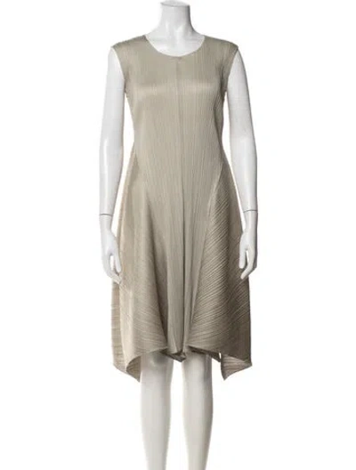 Pre-owned Issey Miyake Crew Neck Midi Length Dress In Neutrals