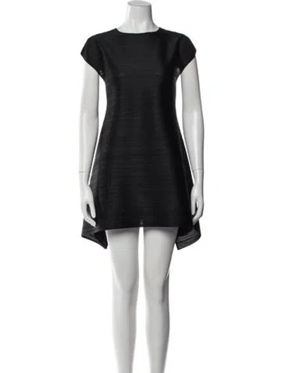 Pre-owned Issey Miyake Crew Neck Short Sleeve Top In Black