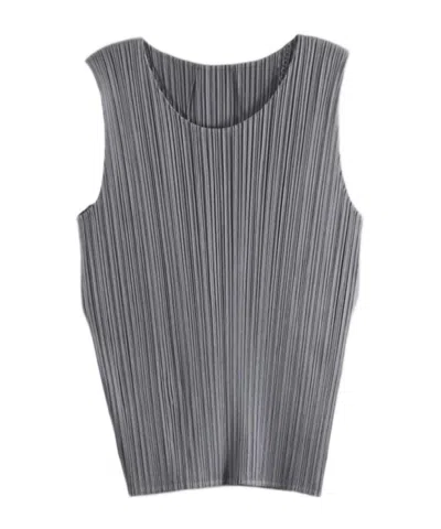 Issey Miyake Crew Neck Vest In Gray