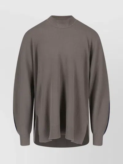 ISSEY MIYAKE CREWNECK SWEATER WITH CONTRAST STRIPE DETAIL