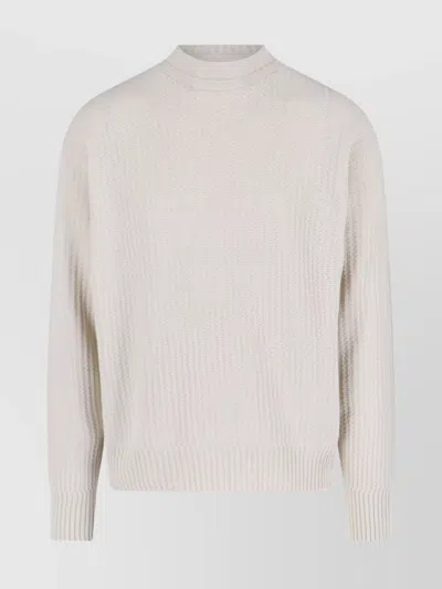 ISSEY MIYAKE CREWNECK TEXTURED KNIT SWEATER