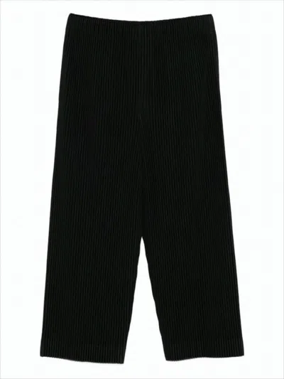 ISSEY MIYAKE CROPPED BLACK PLEATED JOGGERS WITH RELAXED FIT