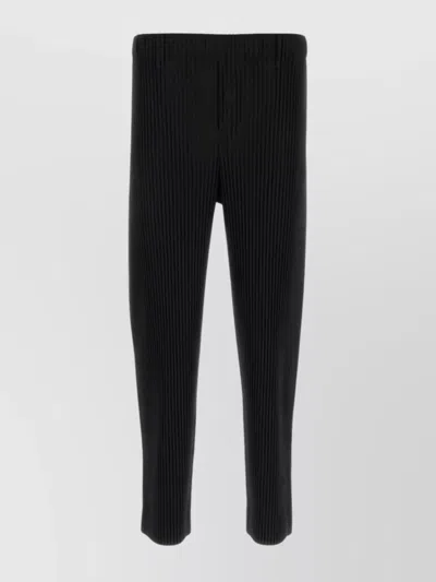 Issey Miyake Cropped Pleated Polyester Trousers In Black