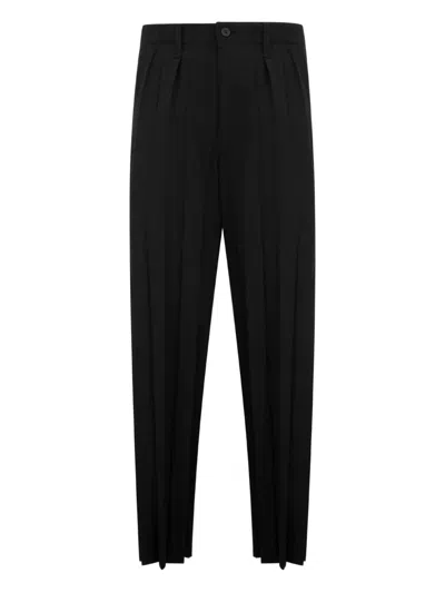 Issey Miyake Edge Ensemble Trousers In Black