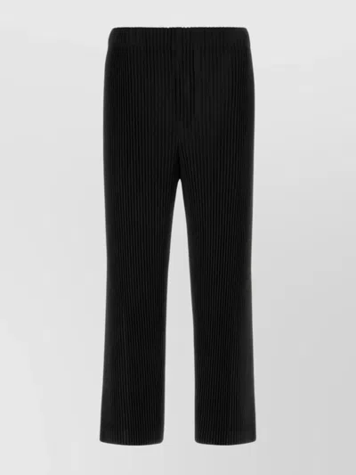Issey Miyake Elastic Waistband Cropped Pleated Trousers In Black