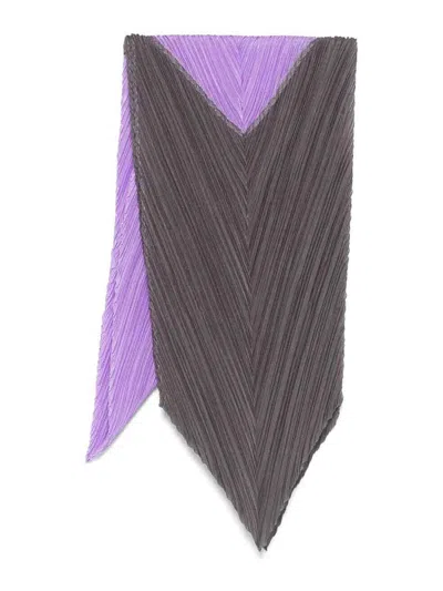 Issey Miyake Stole In White