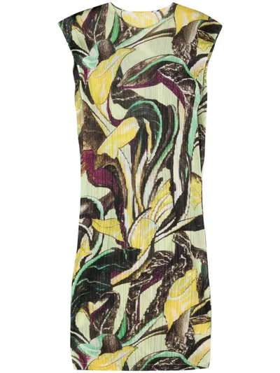 Issey Miyake Floral-print Plissé Midi Dress In Green