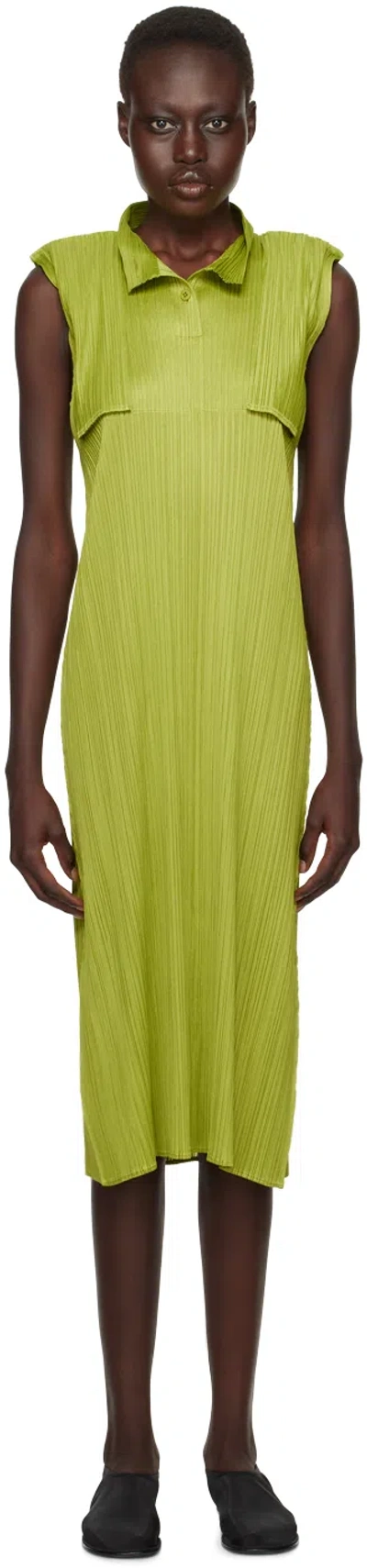Issey Miyake Green Monthly Colors August Midi Dress In 61 Grass Green