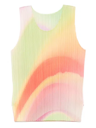 Issey Miyake Groove-print Pleated Top In Pink