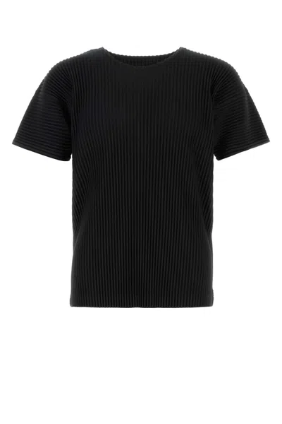 Issey Miyake Pleated T-shirt In Black